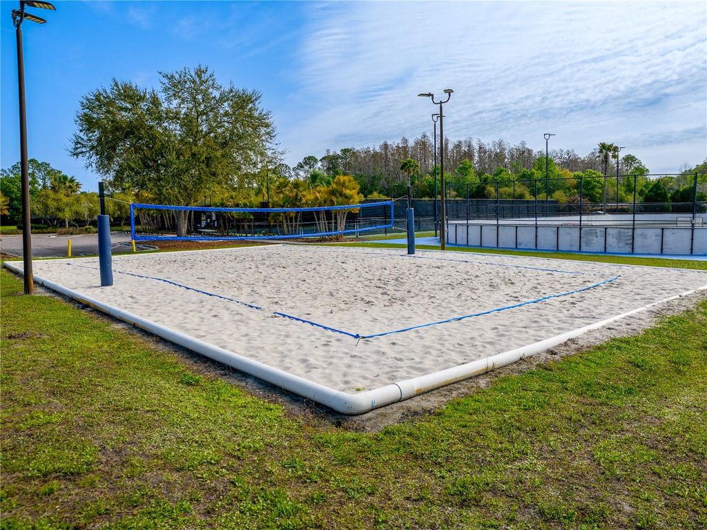 Image 56 of property listing at 10515 CANARY ISLE DRIVE, Tampa, FL 33647