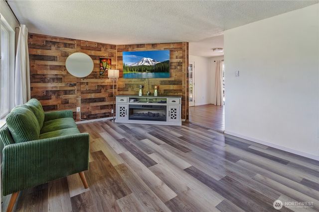 759 134th Street S, Tacoma, WA 98444