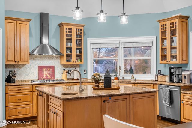 690 Colgate Avenue, Lanoka Harbor, NJ 08734