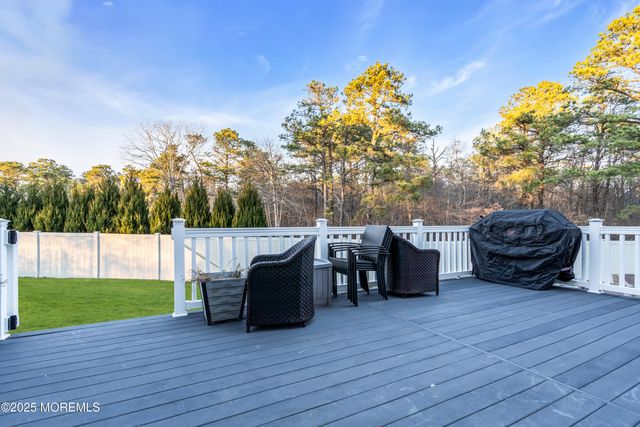 690 Colgate Avenue, Lanoka Harbor, NJ 08734