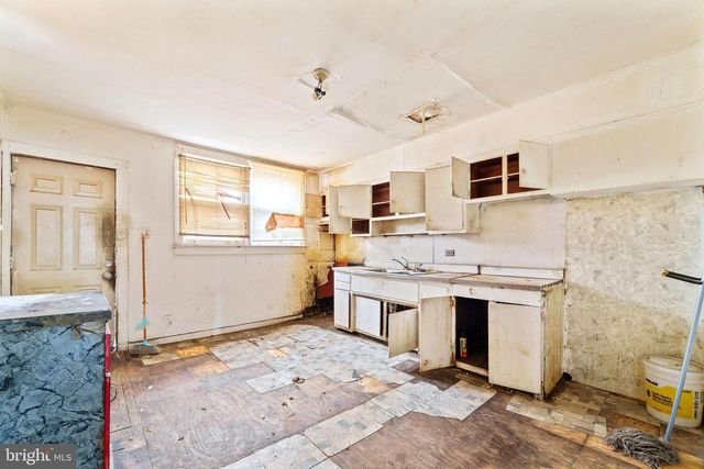 2526 BANK ST, Camden, NJ 08105