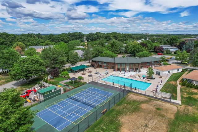 111 Edaville Court, Warwick, RI 02886