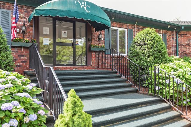 111 Edaville Court, Warwick, RI 02886