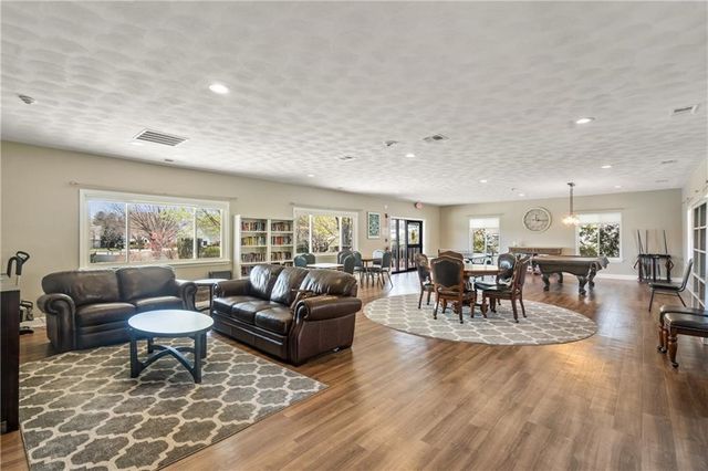 111 Edaville Court, Warwick, RI 02886