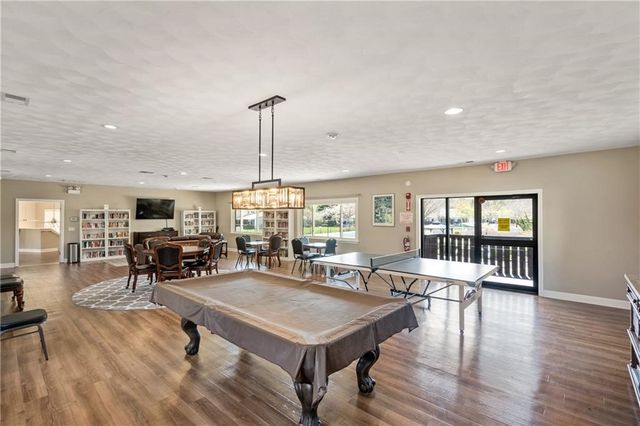 111 Edaville Court, Warwick, RI 02886