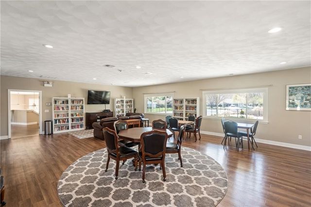 111 Edaville Court, Warwick, RI 02886