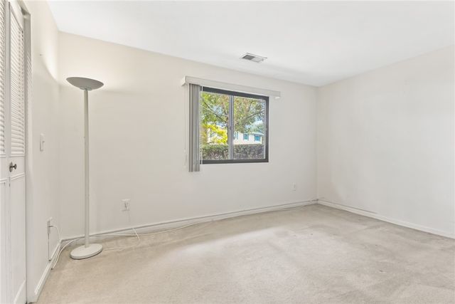 111 Edaville Court, Warwick, RI 02886
