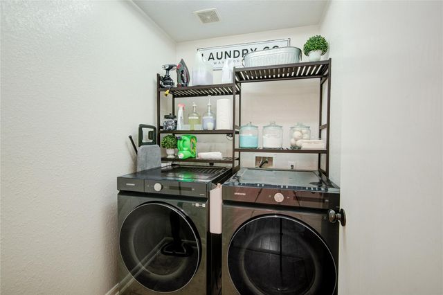 7247 Liberty Mesa Lane, Houston, TX 77049