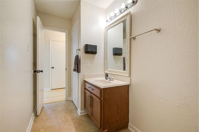 7247 Liberty Mesa Lane, Houston, TX 77049