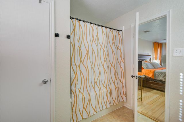 7247 Liberty Mesa Lane, Houston, TX 77049