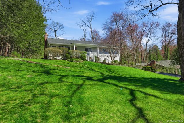 26 Meadow Lane, Chappaqua, NY 10514