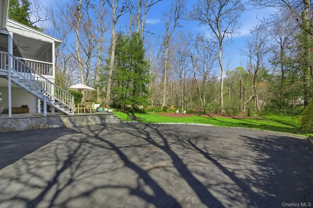26 Meadow Lane, Chappaqua, NY 10514