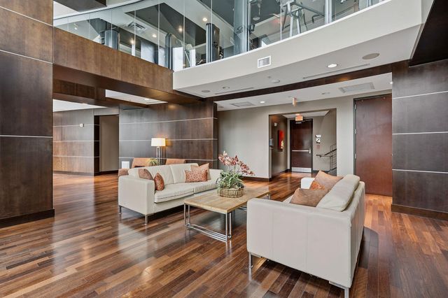 360 Nueces ST 1303, Austin, TX 78701