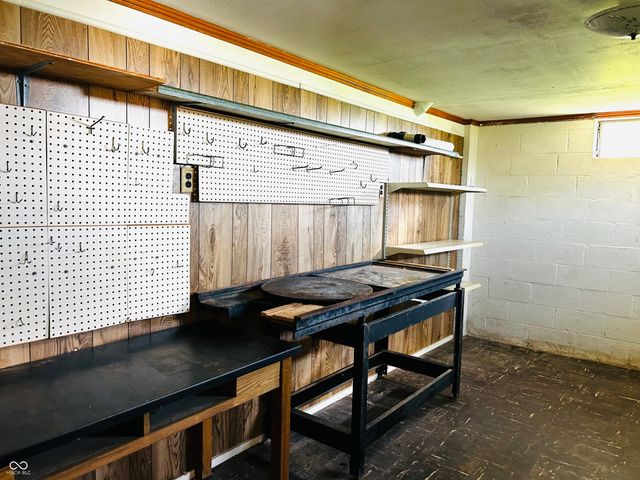 4557 S State Road 9, Shelbyville, IN 46176