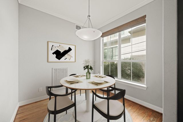 6514 Minola Street, Houston, TX 77007