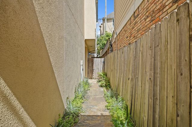 6514 Minola Street, Houston, TX 77007