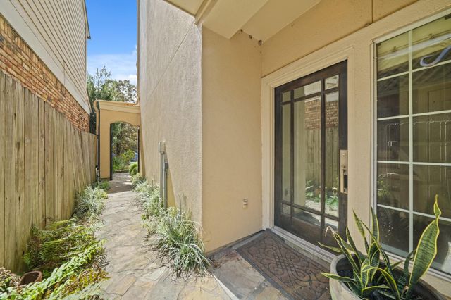 6514 Minola Street, Houston, TX 77007