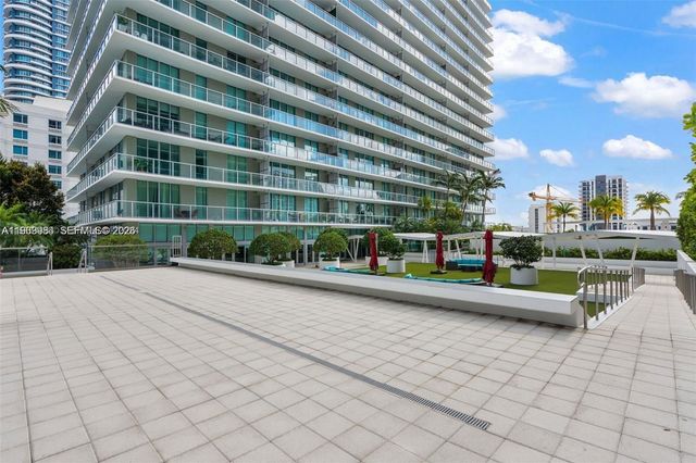 79 SW 12th St 2204-S, Miami, FL 33130