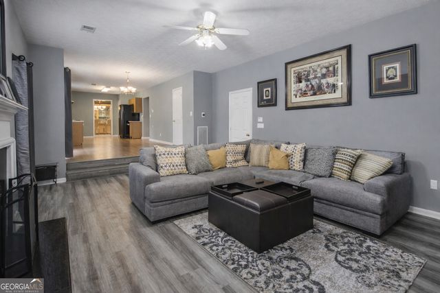 2608 Downing Park Drive SE, Conyers, GA 30094