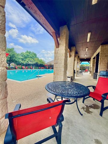 2153 Shawnee Trail, Fort Worth, TX 76247