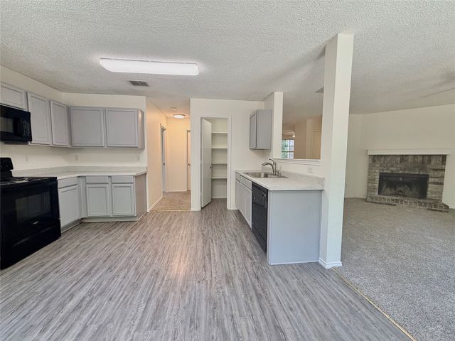 2153 Shawnee Trail, Fort Worth, TX 76247