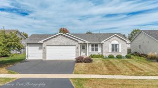2042 Lafayette Drive, Belvidere, IL 61008