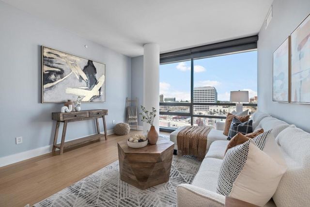 88 E San Fernando Street 909, San Jose, CA 95113