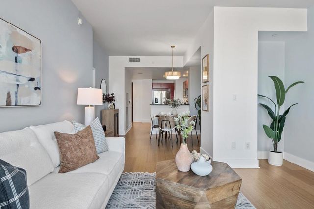 88 E San Fernando Street 909, San Jose, CA 95113