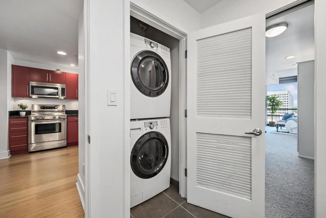 88 E San Fernando Street 909, San Jose, CA 95113