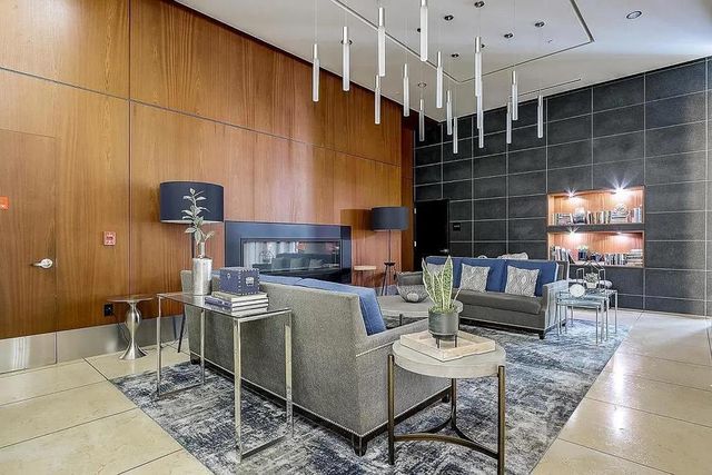 88 E San Fernando Street 909, San Jose, CA 95113