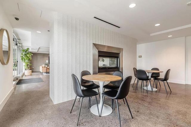 88 E San Fernando Street 909, San Jose, CA 95113