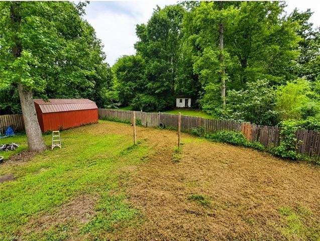 4804 Whisper Oak Drive, Trinity, NC 27370