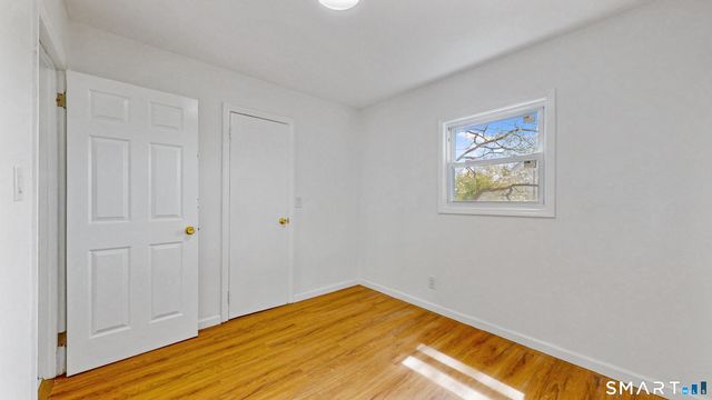 52 Glen Haven Road, New Haven, CT 06513