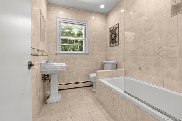 269 Woodlands Ave, White Plains, NY 10607