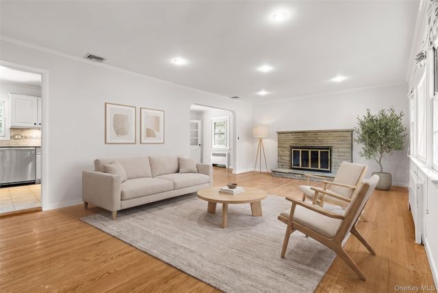 269 Woodlands Ave, White Plains, NY 10607