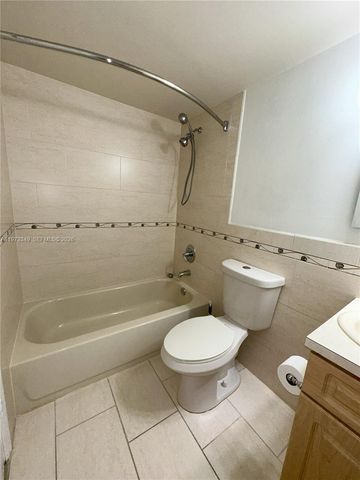 5055 NW 7th St 504, Miami, FL 33126