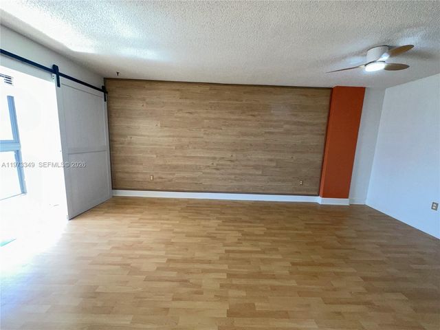 5055 NW 7th St 504, Miami, FL 33126