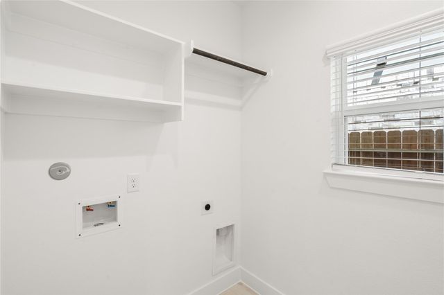 660 Crested Duck Court, Willis, TX 77318