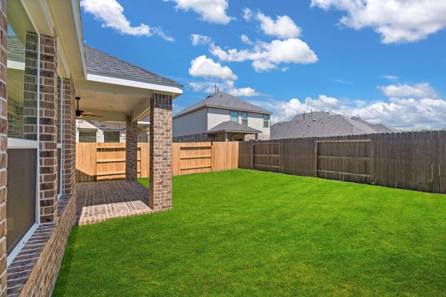 660 Crested Duck Court, Willis, TX 77318