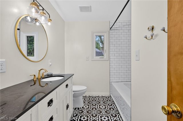7805 Spring Lake Lane, Canfield, OH 44406