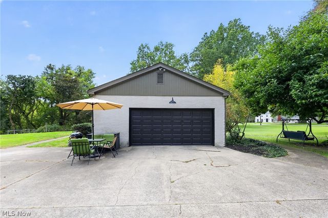 7805 Spring Lake Lane, Canfield, OH 44406