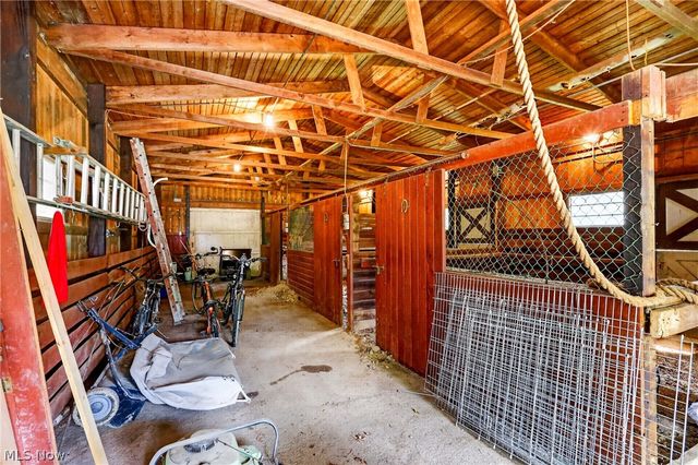 7805 Spring Lake Lane, Canfield, OH 44406