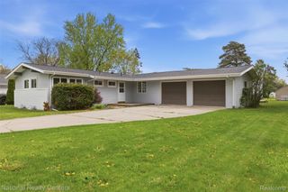 3130 Sherwood Street, Saginaw Charter Township, MI 48603