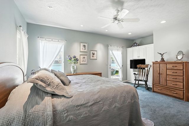 18102 N West Shore Rd, Nine Mile Falls, WA 99026