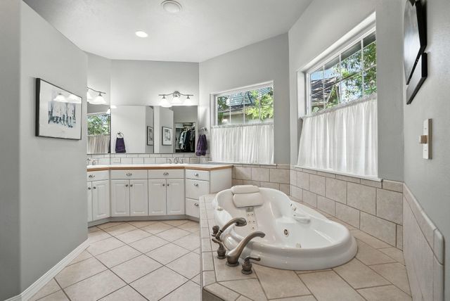 18102 N West Shore Rd, Nine Mile Falls, WA 99026