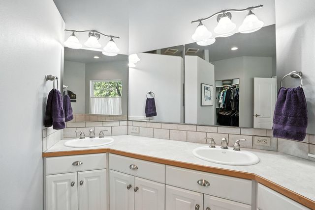 18102 N West Shore Rd, Nine Mile Falls, WA 99026