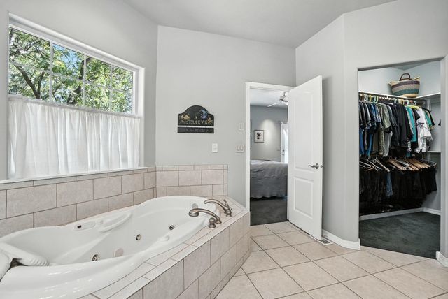 18102 N West Shore Rd, Nine Mile Falls, WA 99026