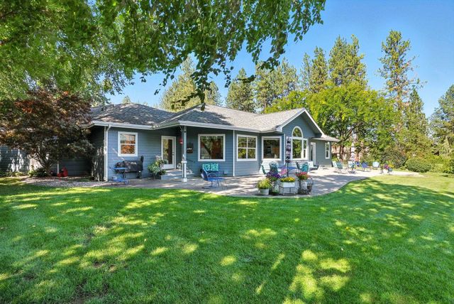 18102 N West Shore Rd, Nine Mile Falls, WA 99026