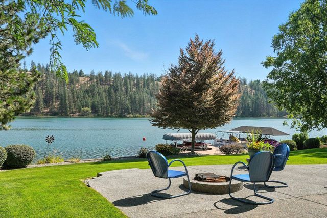 18102 N West Shore Rd, Nine Mile Falls, WA 99026
