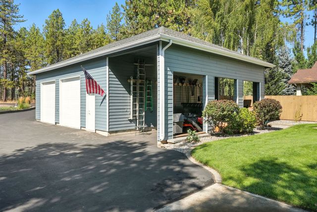 18102 N West Shore Rd, Nine Mile Falls, WA 99026